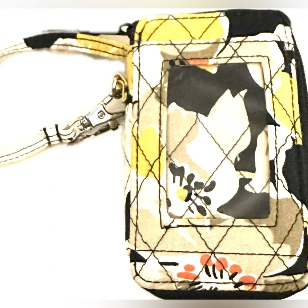 NWOT NEW Vera Bradley Dogwood Floral Wristlet Wallet Quilted ID Window Retired - Picture 5 of 6